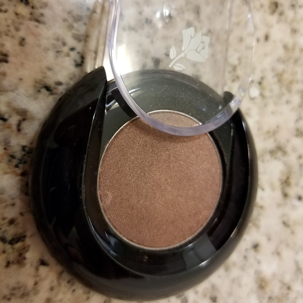🚫SOLD✔  New Lancome Eye Shadow Mannequin Shimmer